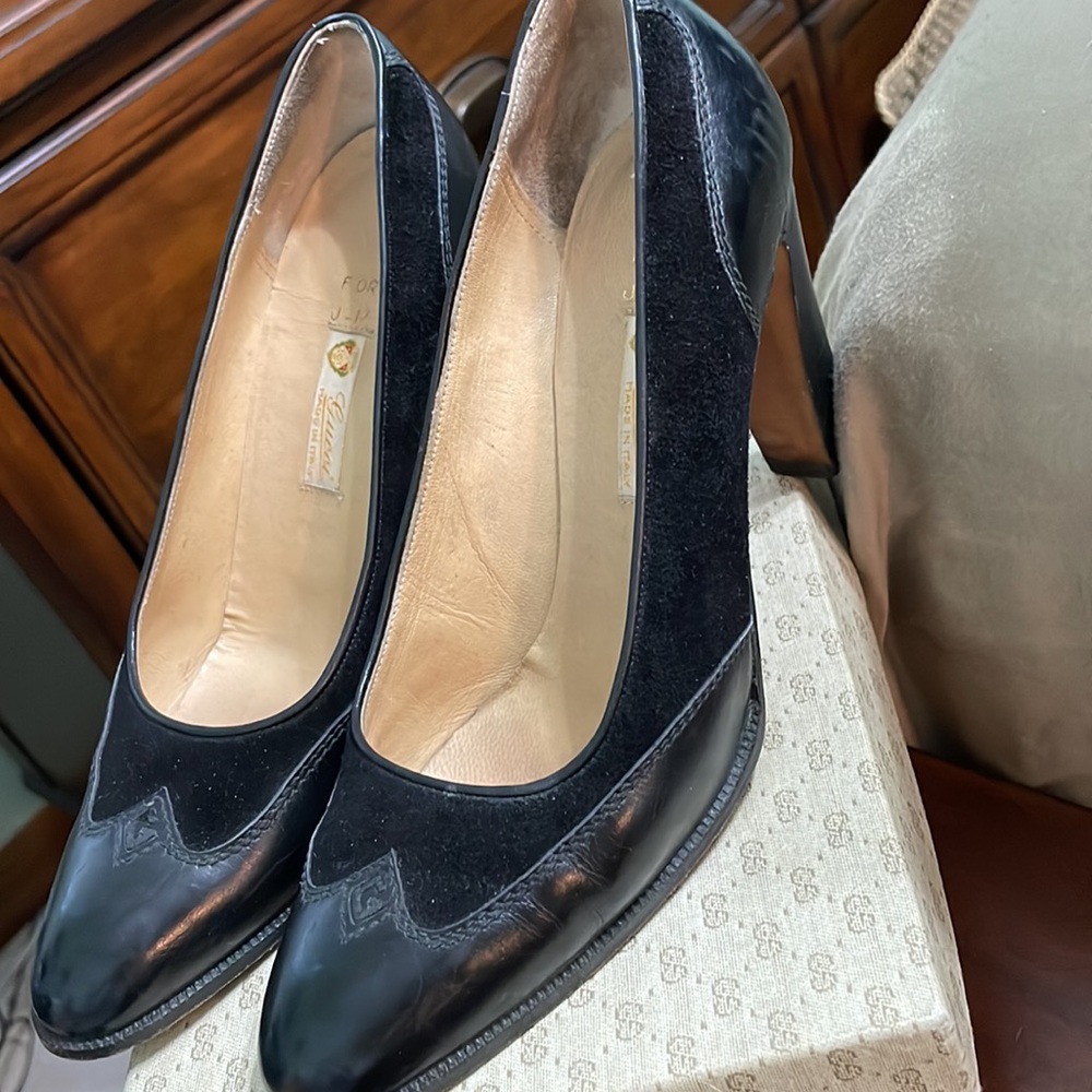 Vintage Black Gucci mules - Picture 8 of 10